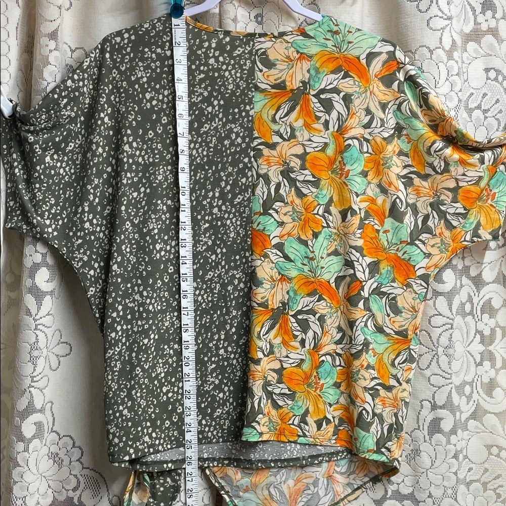 Cato Multicolor Floral Mixed Pattern Oversized Boxed Blouse - Picture 6 of 6